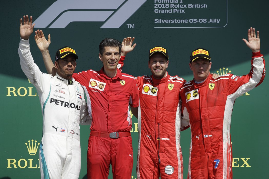 Lewis Hamilton se stane jezdcem Ferrari
