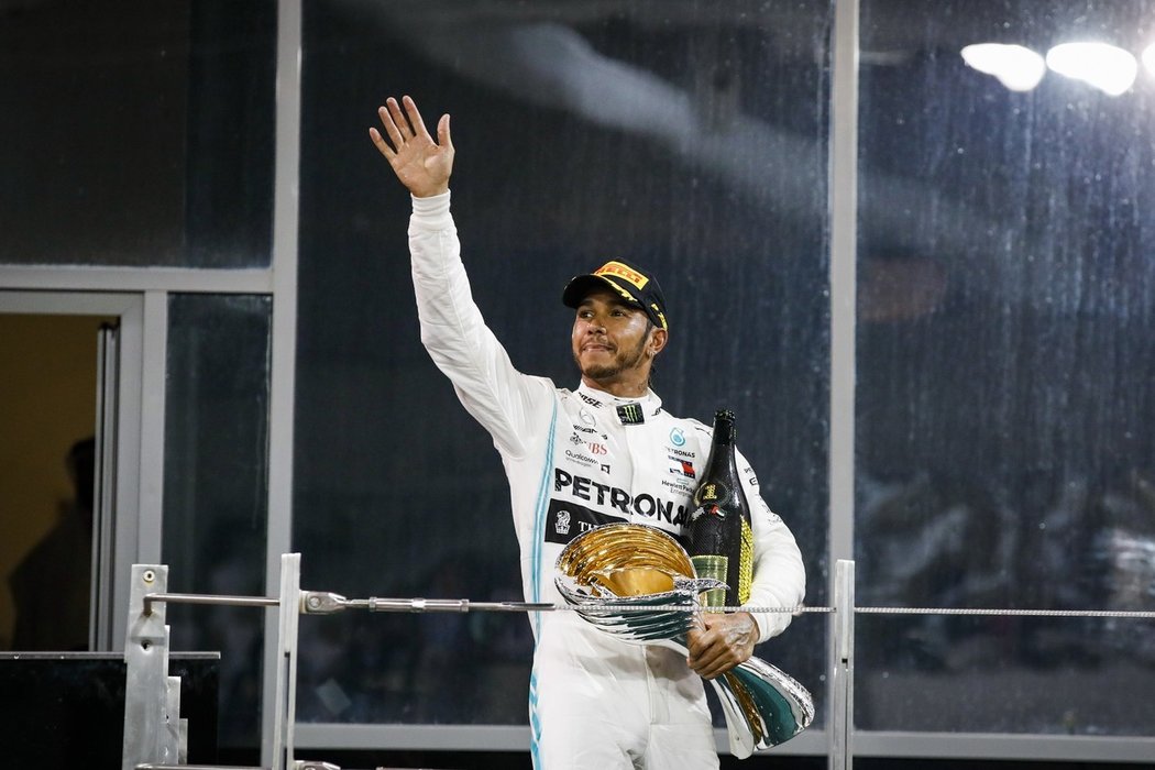 Lewis Hamilton jako šampion v roce 2019