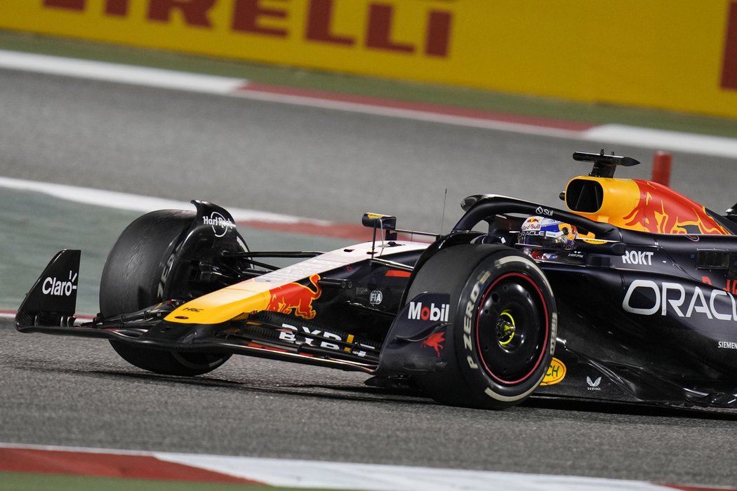 Max Verstappen ovládl GP Bahrajnu