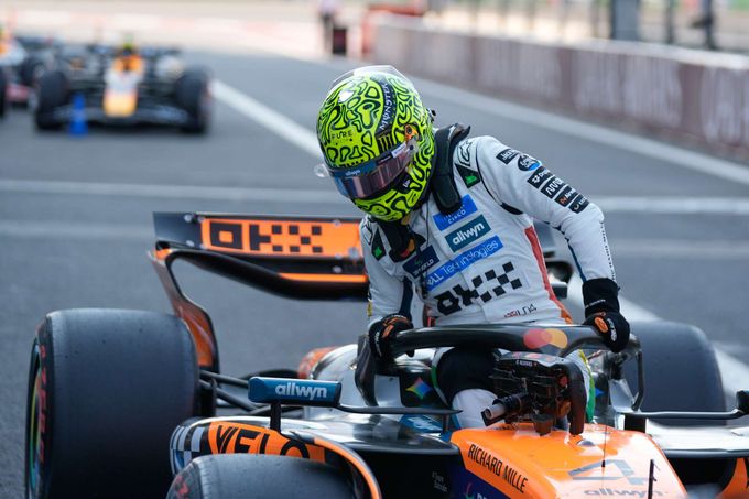 V Mexiku slyšel pískot. Nemůžu se přestat smát, reagoval Norris. McLaren ho prý tlačí V Mexiku slyšel pískot. Nemůžu se přestat smát, reagoval Norris. McLaren ho prý tlačí