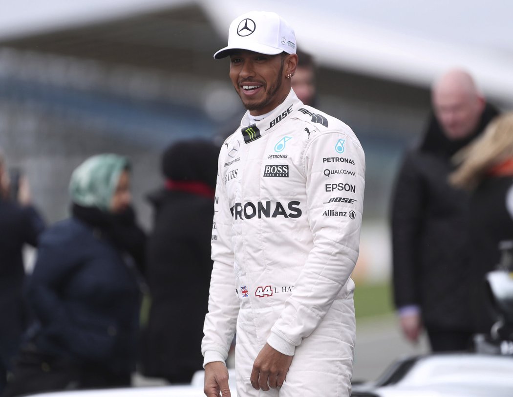 Lewis Hamilton bude patřit mezi největší favority na zisk celkového triumfu