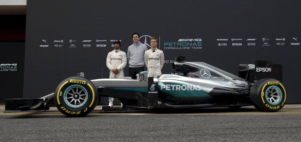 Nový monopost Mercedesu, ve kterém budou bojovat úřadující mistr Lewis Hamiltona Nico Rosberg