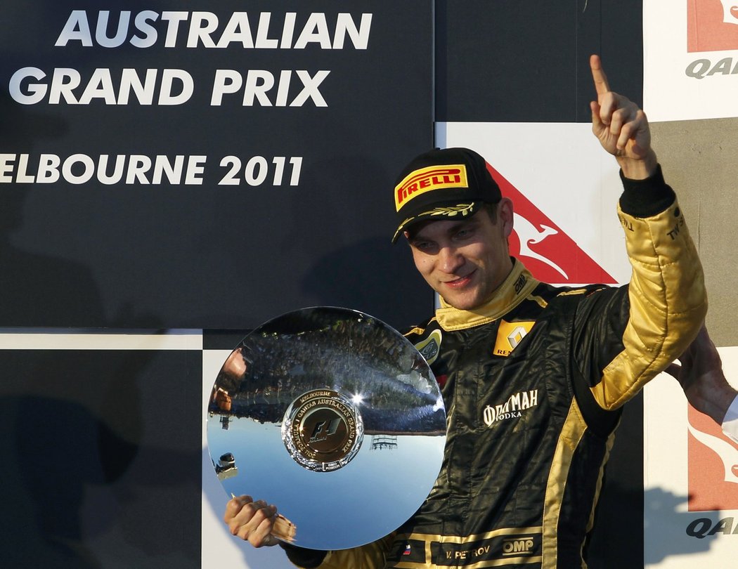 Vitalij Petrov slaví třetí místo na GP Austrálie