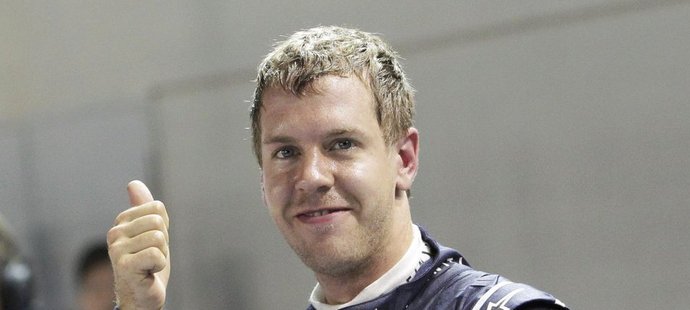 Spokojený Sebastian Vettel po vítězné kvalifikaci na Velkou cenu Singapuru