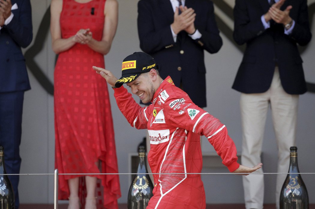 Sebastian Vettel ovládl Velkou cenu Monaka