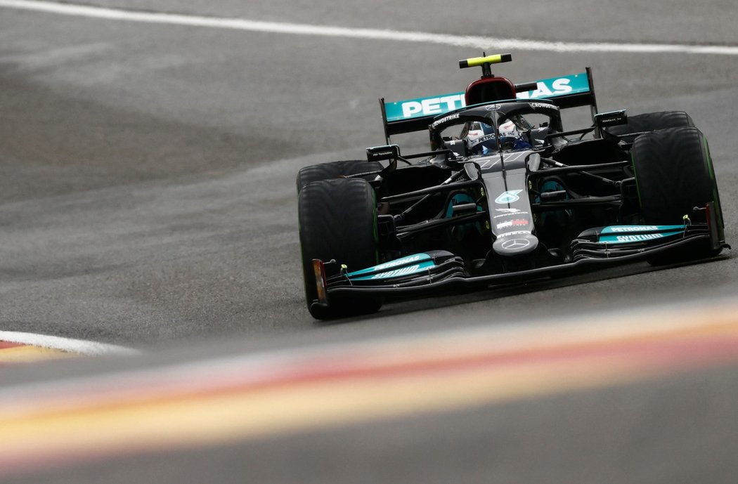 Valtteri Bottas po sezoně opustí Mercedes. Od roku 2022 bude závodit za stáj Alfa Romeo