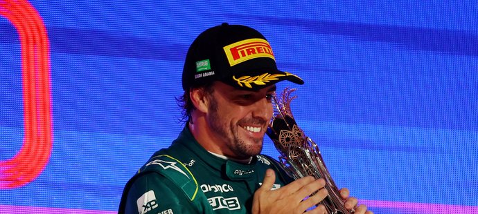 Fernando Alonso nakonec může slavit třetí místo ve Velké ceně Saúdské Arábie