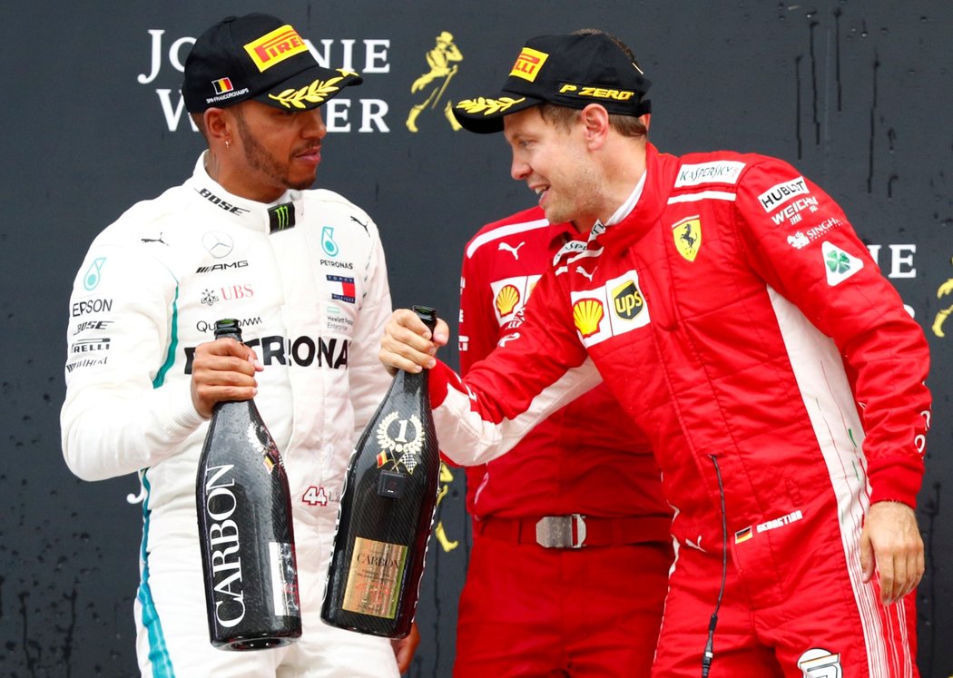 Druhý Lewis Hamilton s vítězem GP Belgie Sebastianem Vettelem
