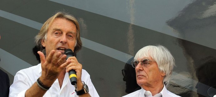 Šéf stáje Ferrari Luca di Montezemolo (vlevo) s bossem F1 Bernie Ecclestonem na oslavách vzniku italské značky