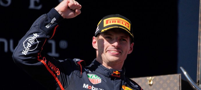 Maxe rodina na trati nebrzdí. Dotáhl se na dominující McLaren a stále může pomýšlet na titul.