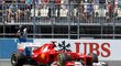 Ve Valencii vyhrál domácí Alonso, Schumacher se konečně dostal na pódium
