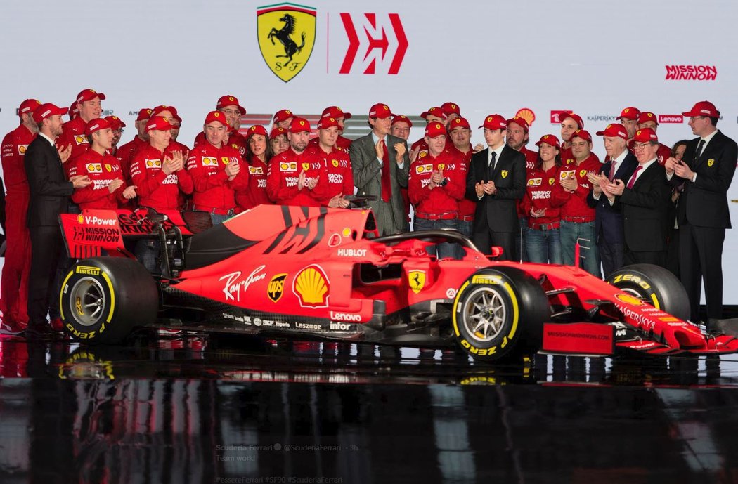 Ferrari představilo monopost pro novou sezonu ve formuli 1