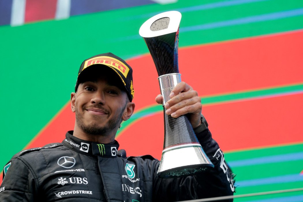 Lewis Hamilton jako nováček ve Formuli 1 »válčil« s týmovým kolegou ALonsem