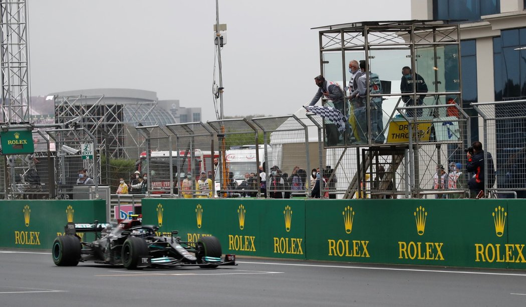 Finský jezdec F1 ze stáje Mercedes Valtteri Bottas ze stáje F1 ve Velké ceně Turecka