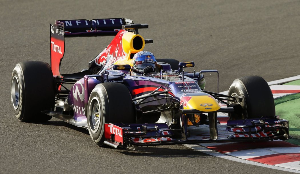 Sebastian Vettel s vozem Red Bull vyhrál Velkou cena Japonska formule 1 