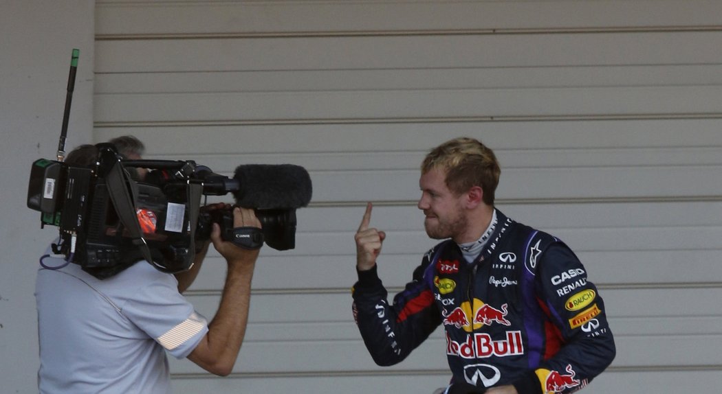 Sebastian Vettel si v Japonsku připsal páté vítězství za sebou