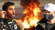 Hvězdy F1 Daniela Ricciarda a Valtteri Bottase znechutilo nekonečné opakování televizních záběrů nedělní nehody Romaina Grosjeana, jehož vůz se v úvodu Velké ceny Bahrajnu ocitl v plamenech.