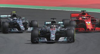 V Barceloně triumfoval Hamilton a zvýšil náskok v čele. Vettel dojel čtvrtý