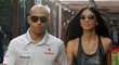 Lewis Hamilton a Nicole Scherzinger při Velké ceně Singapuru