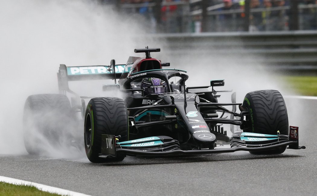 Lewis Hamilton zkritizoval dění při GP Belgie