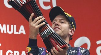 Bravo! Vettel se jako nejmladší jezdec stal počtvrté mistrem světa