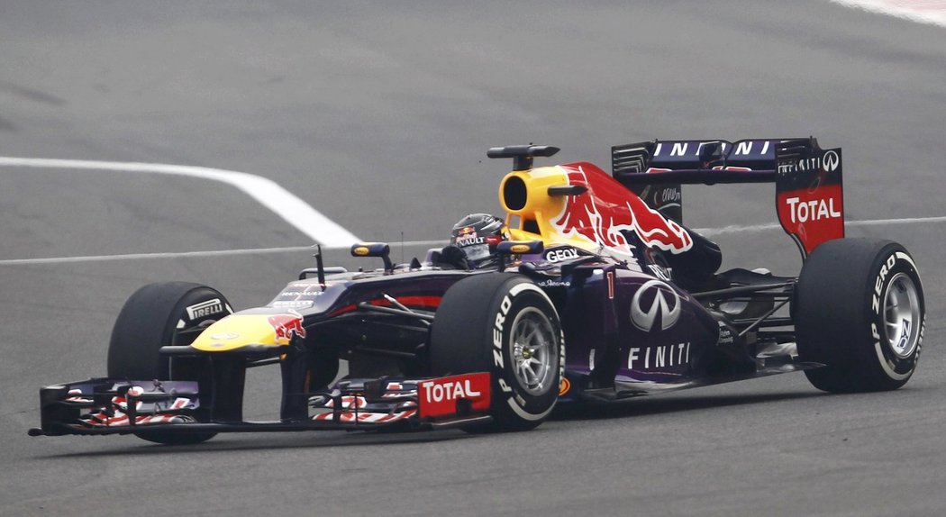 Německý pilot Sebastian Vettel na trati Velké ceny Indie