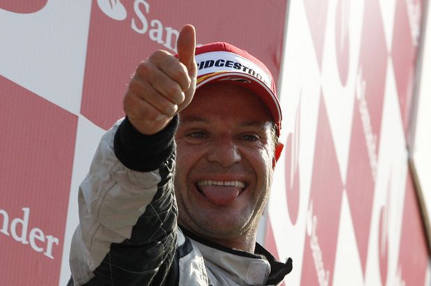 Rubens Barrichello slaví vítězství v Monze Rubens Barrichello slaví vítězství v Monze