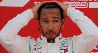 Hamilton: Nuda ve formuli? Jezdci za ni nemůžou. Je to o pravidlech a vedení