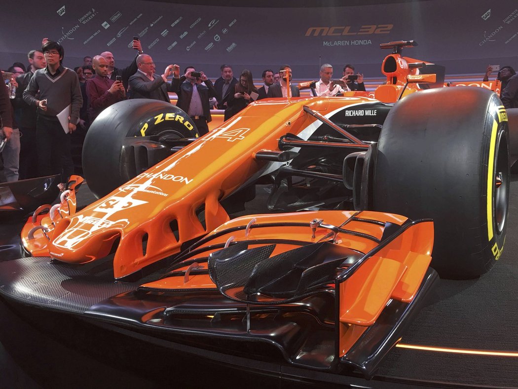 McLaren se vrátil k původním barvám stáje