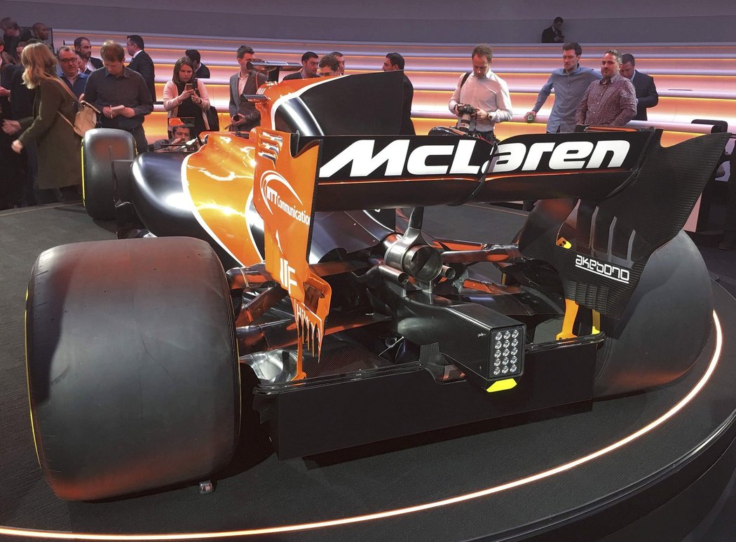 Zadní část monopostu McLarenu