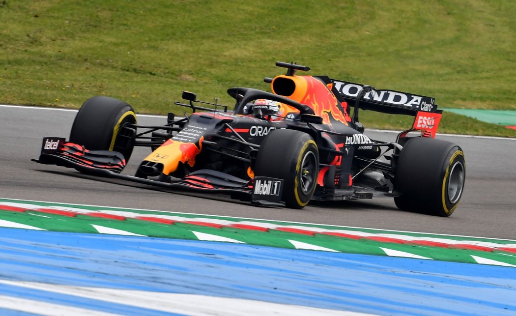 Max Verstappen z Red Bullu ovládl VC Emilia-Romagna