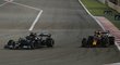 Lewis Hamilton s Maxem Verstappenem svedli dramatický souboj