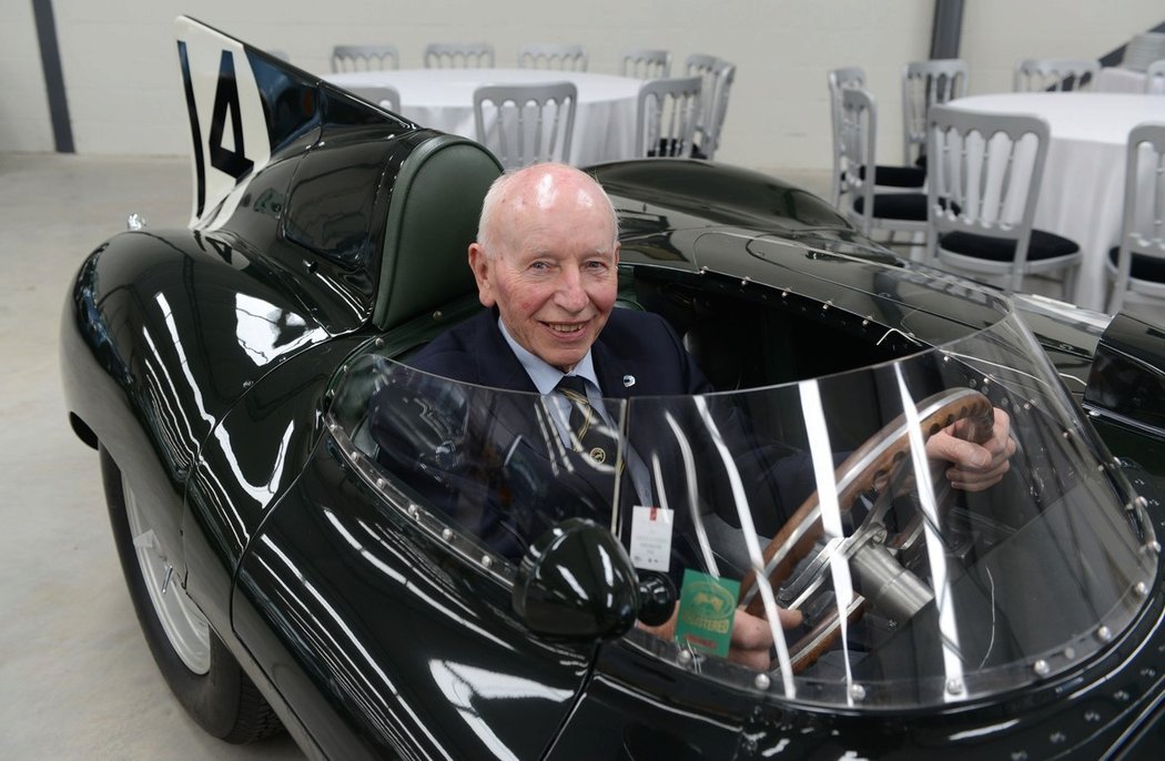 Legendární závodník John Surtees zemřel v 83 letech