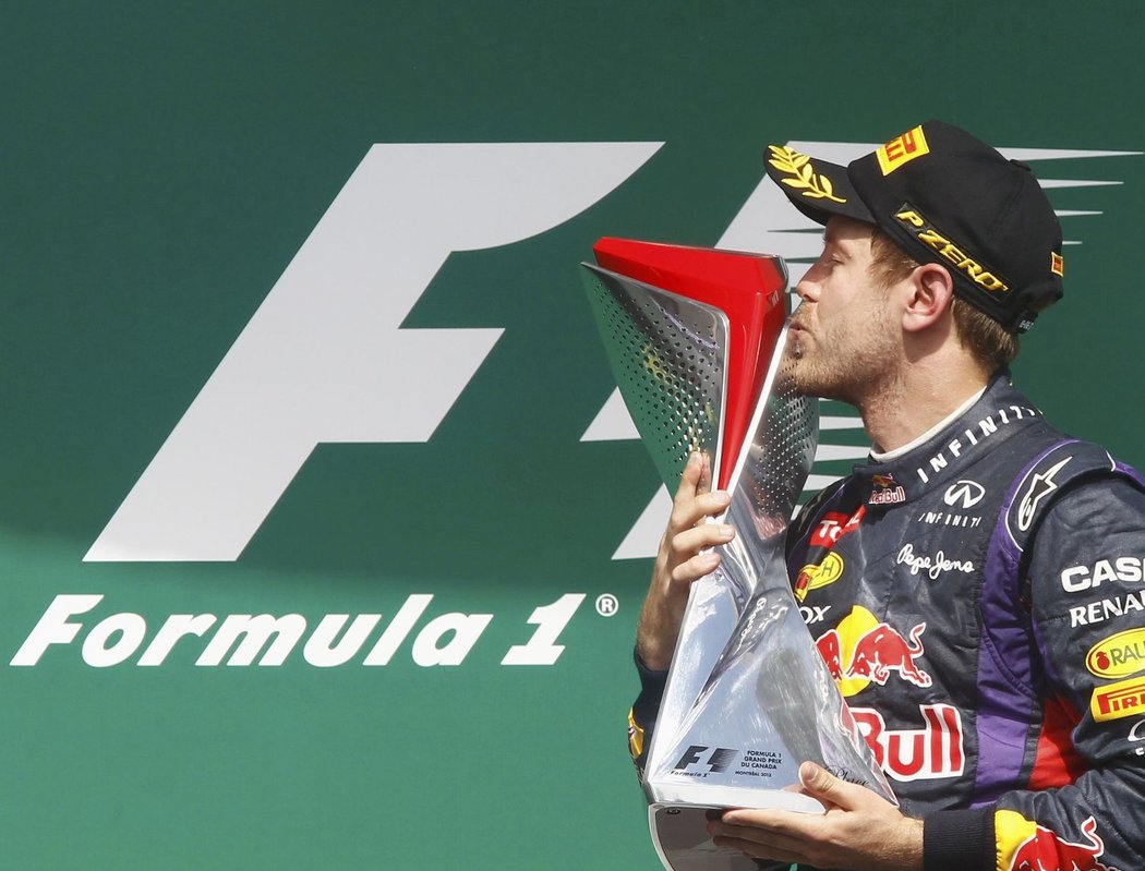 Sebastian Vettel si užívá první vítězství v Kanadě