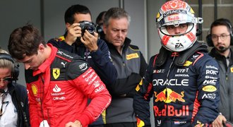 Verstappen vyhrál kvalifikaci, ale dostal trest. Leclerc odstartuje první