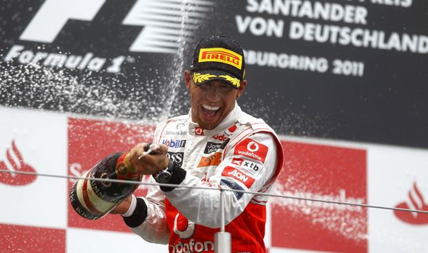 Lewis Hamilton slaví vítězství ve Velké ceně Německa formule 1 Lewis Hamilton slaví vítězství ve Velké ceně Německa formule 1