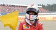 Zklamaný Sebastian Vettel, který přišel o výhru kvůli nehodě 15 kol před cílem