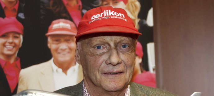 Kromě závodění se Niki Lauda věnoval i letecké dopravě jako majitel společností Lauda Air, Niki či Laudamotion, jejichž letadla občas sám pilotoval.