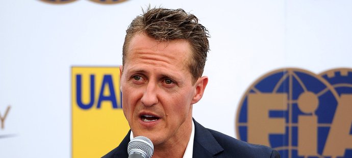 Legendární Michael Schumacher v Praze představil deset pravidel FIA pro bezpečnost na silnicích