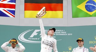 Rosberg v Rakousku obhájil první místo. Hamilton dojel hned za ním