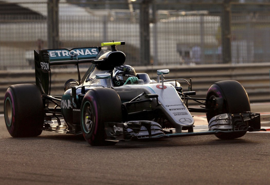 Nico Rosberg bude útočit z druhého místa
