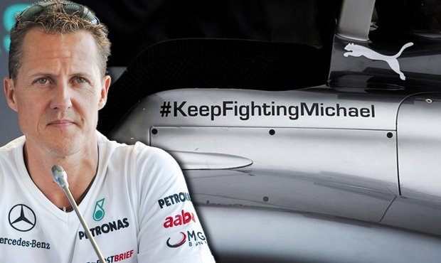 Nepřestávej bojovat, Michaeli. Vůz stáje Mercedes ponese vzkaz pro legendárního závodníka