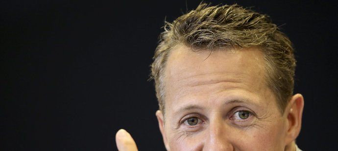 Michael Schumacher byl propuštěn z kliniky v Lausanne. V rehabilitaci po vážném zranění hlavy bude pokračovat doma