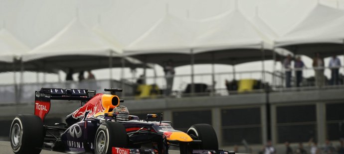 Sebastian Vettel na trati kvalifikace americké Grand Prix