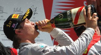 Vítězný Rosberg: Hamiltona mi bylo líto, Vettela už míň