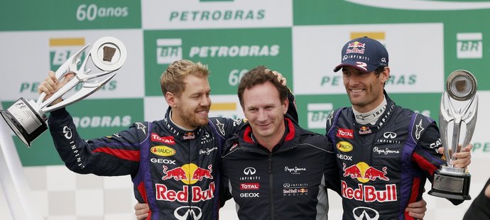 Sebastian Vettel a Mark Webber slaví triumf v Poháru konstruktérů