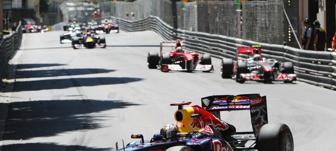 Sebastian Vettel ovládl Velkou cenu Monaka