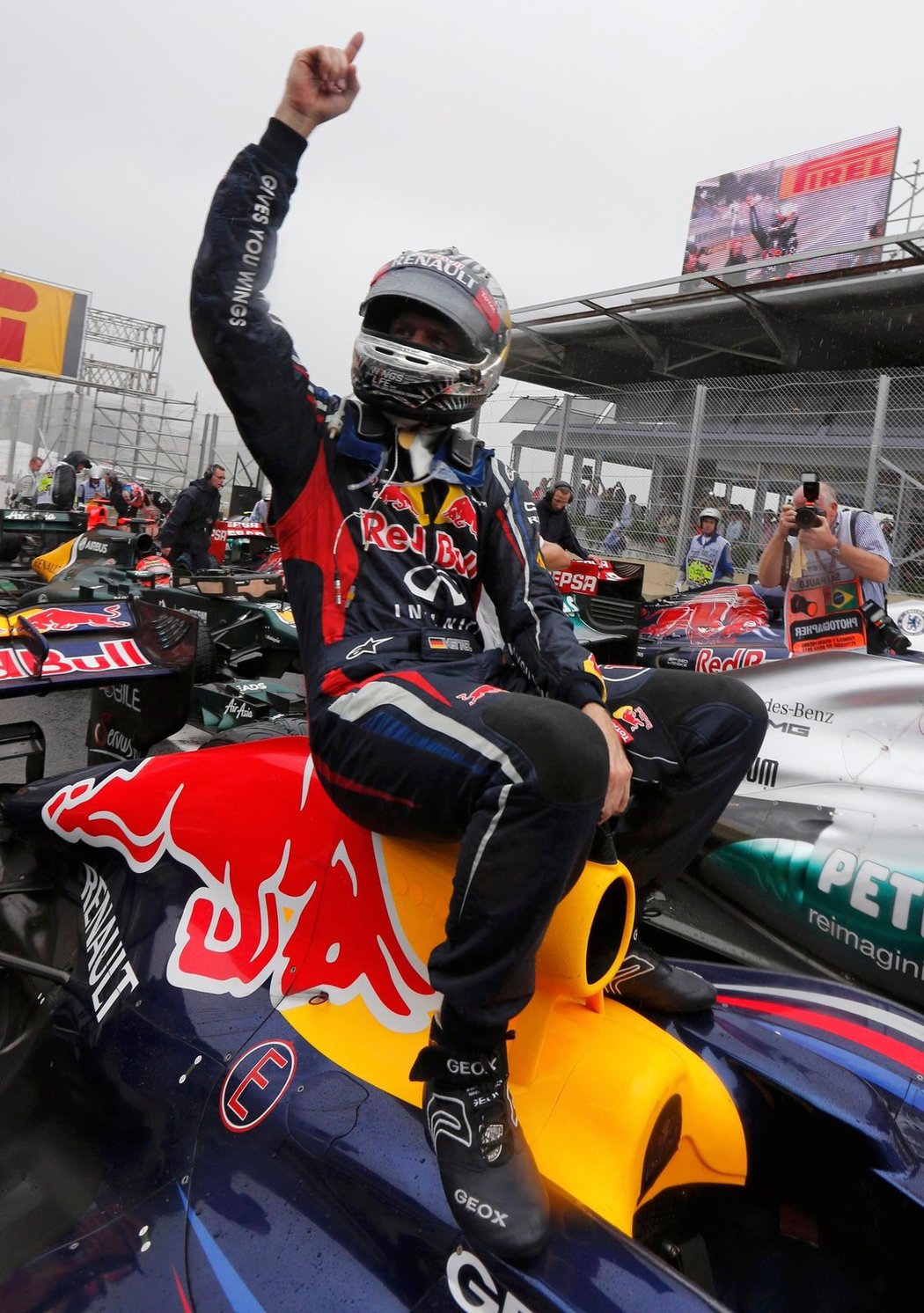 Vettel slaví titul mistra světa
