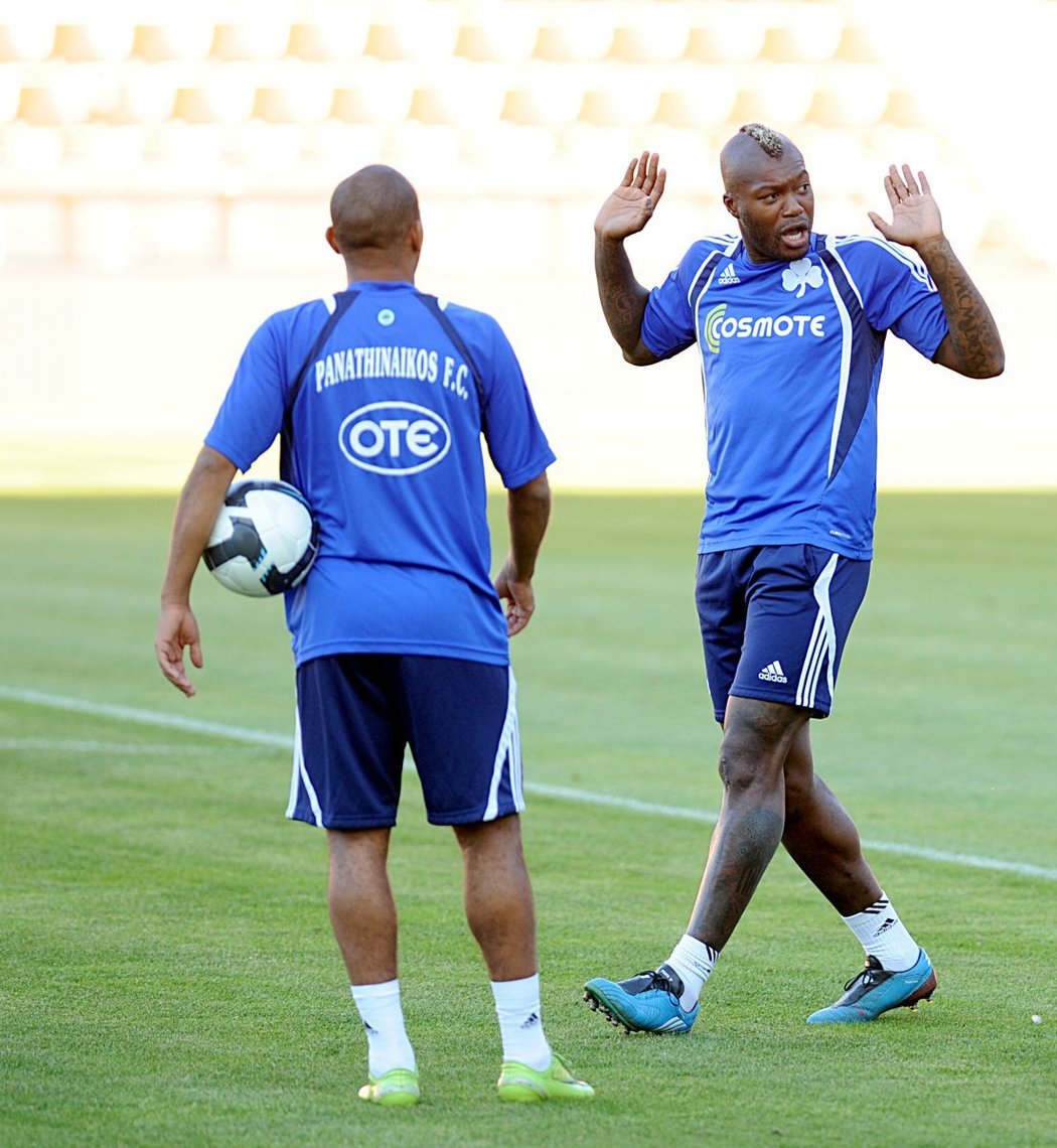 Djibril Cissé při tréninku Panathinaikosu