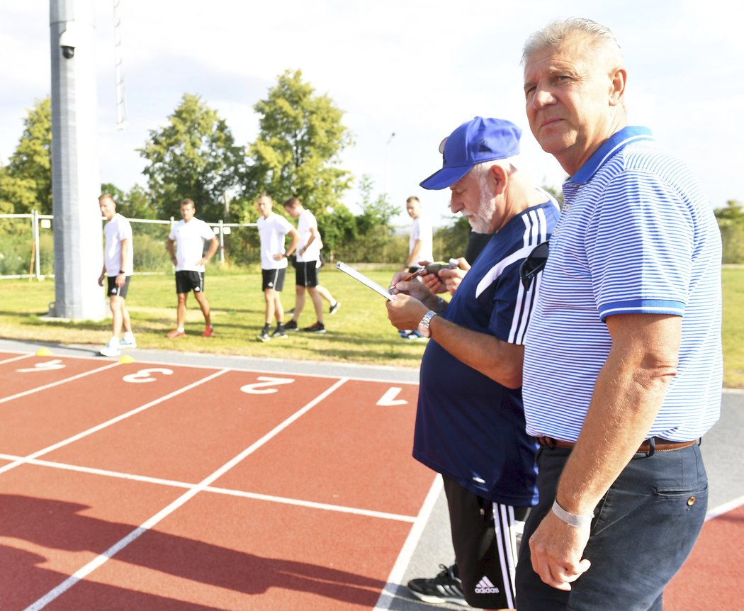 Předseda Komise rozhodčích FAČR Jozef Chovanec